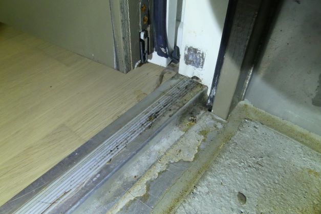 Sachverst&auml;ndiger T&uuml;ren: Schadenfall