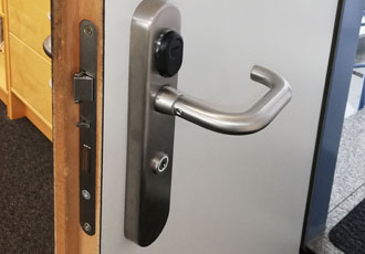 Begutachtung von bestehenden Brandschutzt&uuml;ren: Tiger GmbH