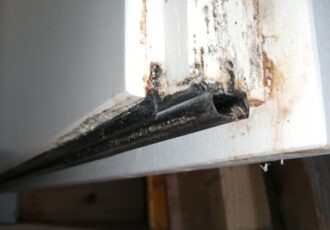 Expertise T&uuml;ren Schadenfall